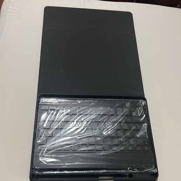 NWOT Wireless Keyboard case for Ipad - Picture 6 of 11